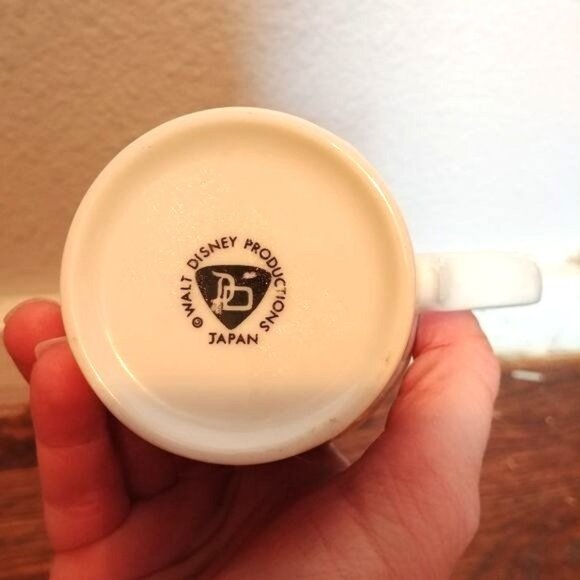 Vintage 1960s Walt Disney Production Mickey Mouse Ceramic Mug 12 oz White Japan - Picture 3 of 3